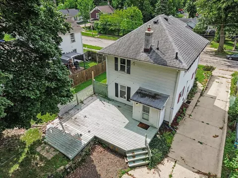 Exterior - 722 Webb St, Jackson, MI 49202 photo 6 of 6