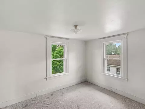Bedroom - 722 Webb St, Jackson, MI 49202 photo 6 of 7