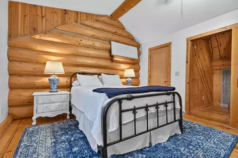 Bedroom - 12680 Day Rd, Hudson, MI 49247 photo 5 of 6