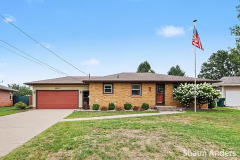 6892 Quincy Dr SW, Grand Rapids, MI 49548