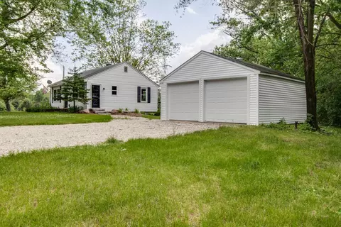 5995 Bauman Rd, Battle Creek, MI 49017