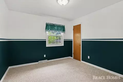 6197 Dunbarton St SE, Ada, MI 49301 photo 14