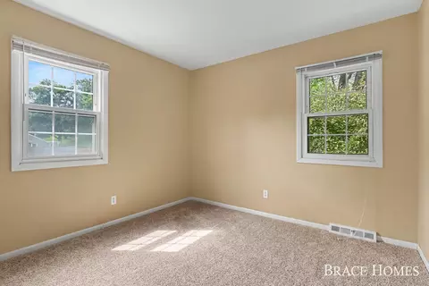 6197 Dunbarton St SE, Ada, MI 49301 photo 13