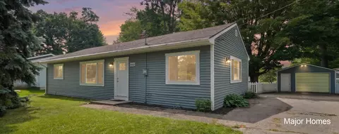 4863 Byron Center Ave SW, Wyoming, MI 49519