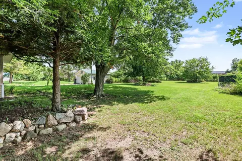 Exterior - 953 Weaver Rd, Bronson, MI 49028 photo 6 of 8