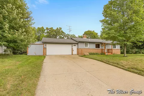 1861 Rupert St NE, Grand Rapids, MI 49525