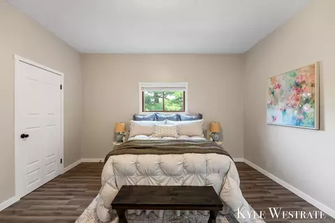 Bedroom - 315 N Bridge St, Belding, MI 48809 photo 2 of 4