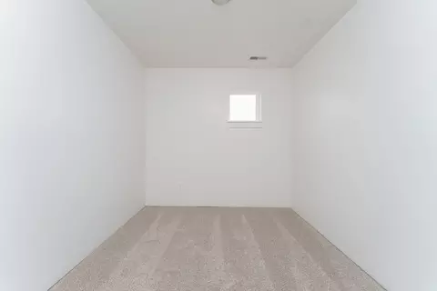 Bedroom - 3 Peninsula Dr, Jackson, MI 49201 photo 5 of 6