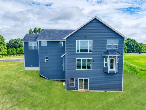 Exterior - 3 Peninsula Dr, Jackson, MI 49201 photo 5 of 6