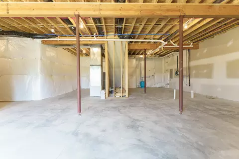 Other - 3 Peninsula Dr, Jackson, MI 49201 photo 6 of 9
