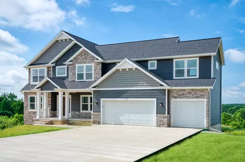 Exterior - 3 Peninsula Dr, Jackson, MI 49201 photo 3 of 6