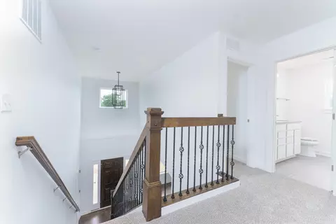 Entry Way - 3 Peninsula Dr, Jackson, MI 49201 photo 7 of 13