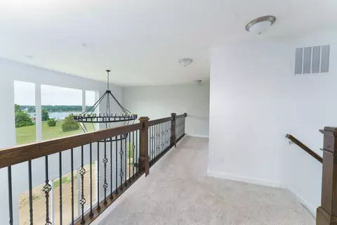 Entry Way - 3 Peninsula Dr, Jackson, MI 49201 photo 10 of 13