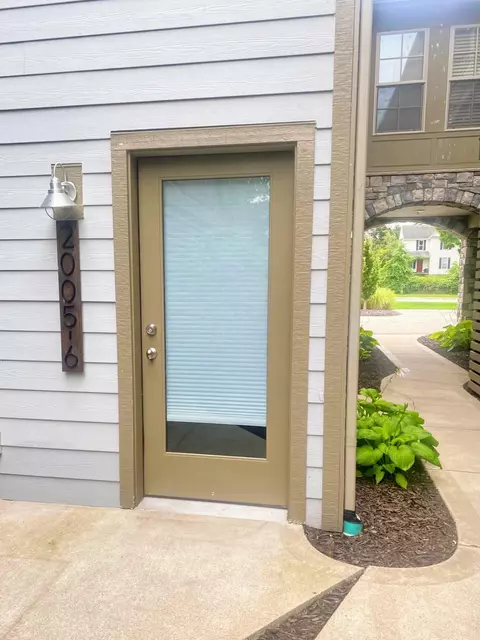 2005 Celadon Dr NE #6, Grand Rapids, MI 49525