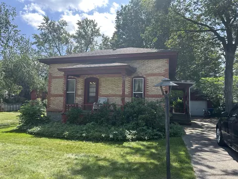 170 Grove St, Coopersville, MI 49404