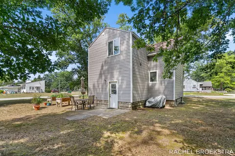 Exterior - 615 6th St, Baldwin, MI 49304 photo 4 of 6