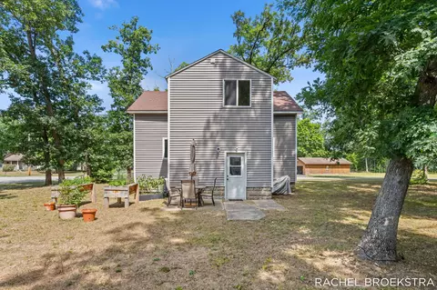 Exterior - 615 6th St, Baldwin, MI 49304 photo 3 of 6
