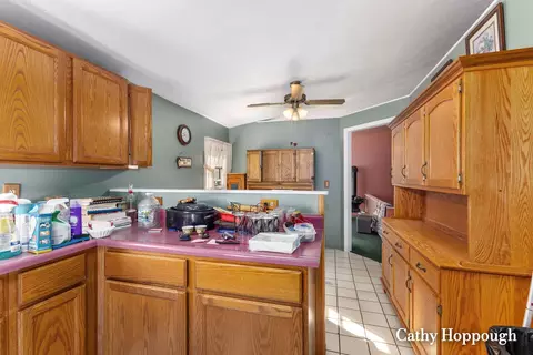 Kitchen - 858 Kellogg Rd, Ionia, MI 48846 photo 3 of 4