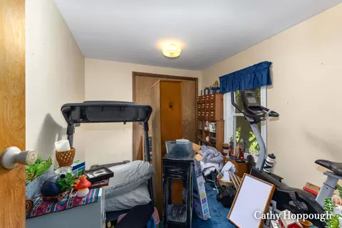 Bedroom - 858 Kellogg Rd, Ionia, MI 48846 photo 3 of 4