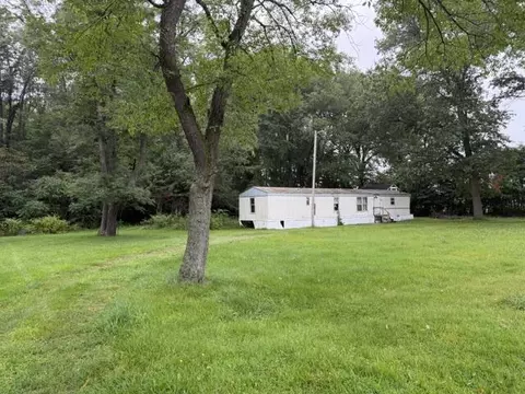 19020 State Line Rd, Edwardsburg, MI 49112