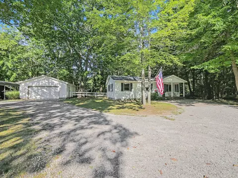 3615 N Lincoln Rd, Ludington, MI 49431