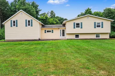11867 4 Mile Rd, Battle Creek, MI 49015