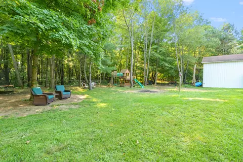 Exterior - 9395 S Vankal St, Mattawan, MI 49071 photo 3 of 8