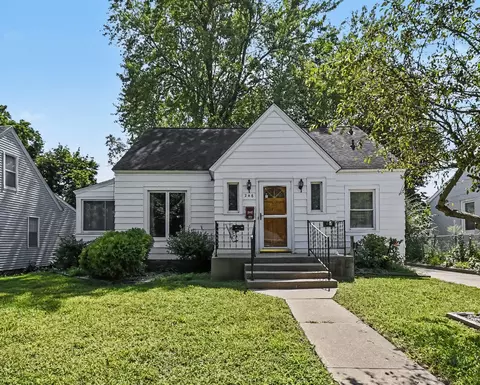 246 SE Lemyra SE, Wyoming, MI 49548