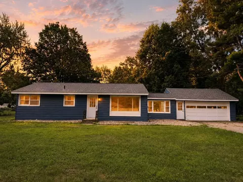 6060 Twilight Ave, Kalamazoo, MI 49048
