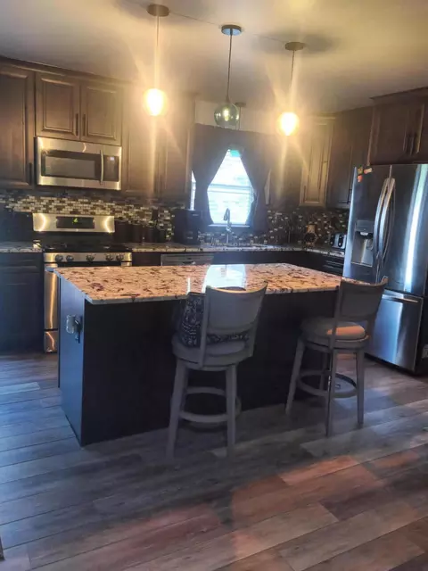 Kitchen - 1344 Yensch Rd, Dundee, MI 48131 photo 2 of 2