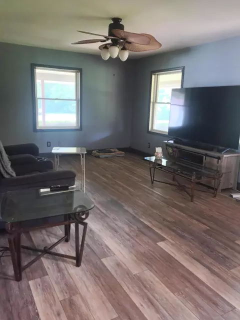 Living - 1344 Yensch Rd, Dundee, MI 48131 photo 2 of 2