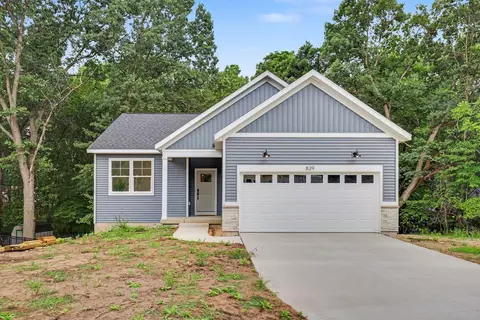 Exterior - 839 Morgan Dr, Belding, MI 48809 photo 2 of 6
