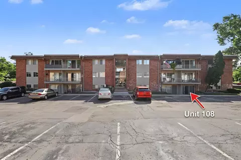 742 W Kilgore Rd #108, Kalamazoo, MI 49008