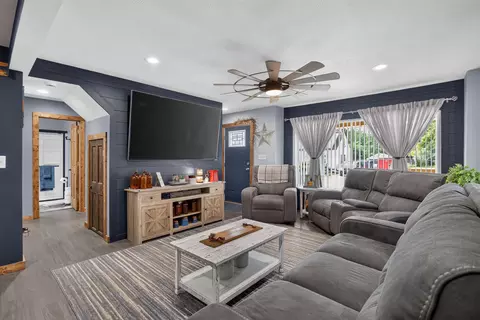 Living - 116 Falcon Rd, Jackson, MI 49202 photo 2 of 2
