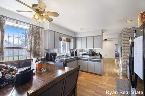 Kitchen - 1841 Springfield St, Flint, MI 48503 photo 1 of 2