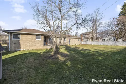 Exterior - 1841 Springfield St, Flint, MI 48503 photo 6 of 6