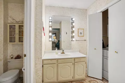 Bath - 271 Fairway Ct #B, Plainwell, MI 49080 photo 2 of 4
