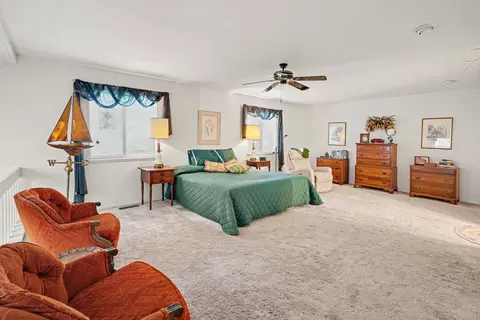 Bedroom - 271 Fairway Ct #B, Plainwell, MI 49080 photo 3 of 4