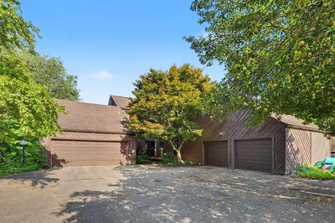 Exterior - 271 Fairway Ct #B, Plainwell, MI 49080 photo 9 of 10