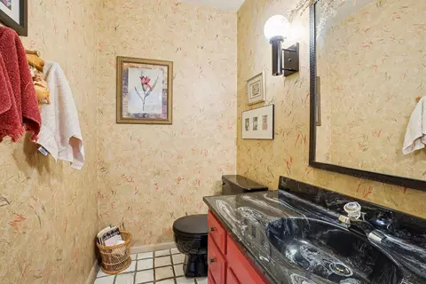 Bath - 271 Fairway Ct #B, Plainwell, MI 49080 photo 3 of 4