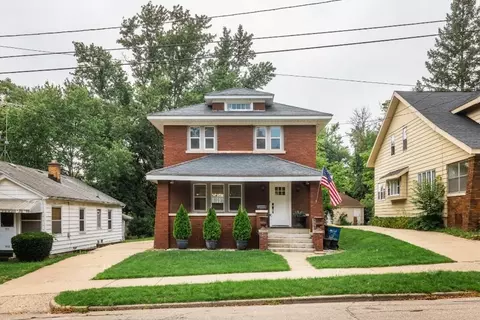 517 Eastern Ave NE, Grand Rapids, MI 49503
