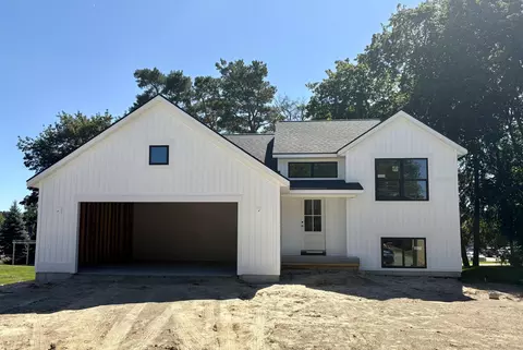 3308 Allen St, Hudsonville, MI 49426
