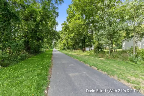 Entry Way - 645 E Main St, Ionia, MI 48846 photo 1 of 1