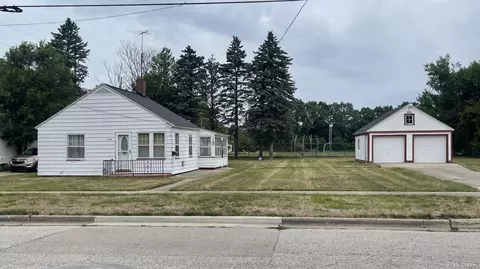 1024 Amity Ave, Muskegon, MI 49442