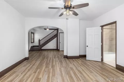 Living - 117 E Wright Ave, Shepherd, MI 48883 photo 4 of 5