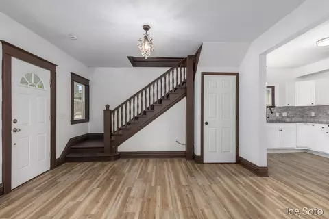 Entry Way - 117 E Wright Ave, Shepherd, MI 48883 photo 1 of 3