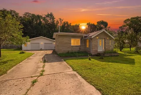 9129 3rd St, Berrien Springs, MI 49103