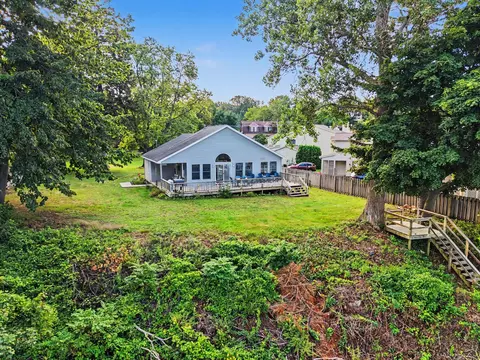 8 N Shore Dr, South Haven, MI 49090