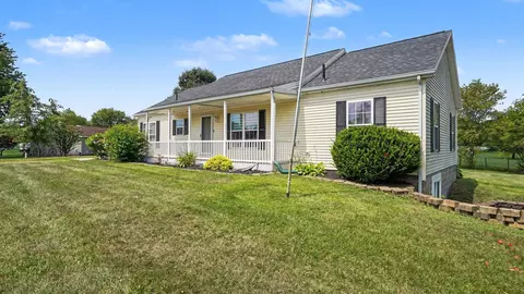 1082 Azalea Dr, Jackson, MI 49201 photo 3