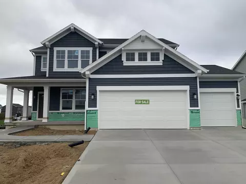 6643 Inwood Ridge Dr NE, Rockford, MI 49341